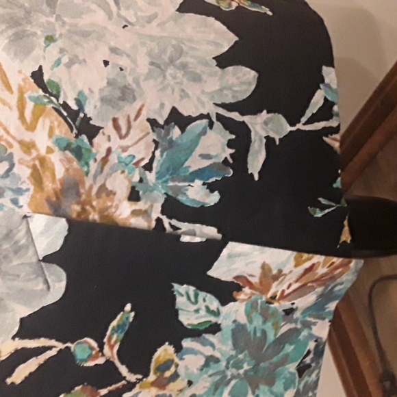 Van Heusen Studio Navy Blue Floral Skirt 18 - Picture 3 of 10